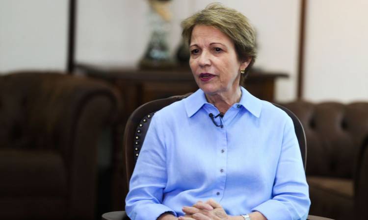 Bolsonaro confirma Tereza Cristina candidata ao senado por MS