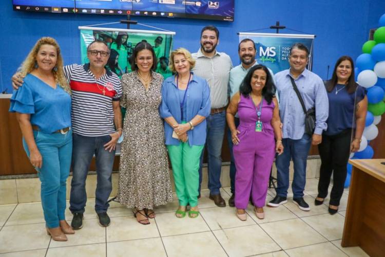 MS ALFABETIZA – Três Lagoas recebe mais de 3.400 livros didáticos para alunos do 1º e 2º ano