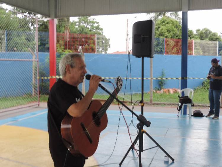 Geraldo Espíndola retoma Projeto ESCOLA CANTA MS pela Escola Municipal Parque São Carlos em Três Lagoas