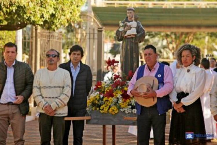 Dando início às festividades de 107 anos, Diocese de TL realiza missa de Santo Antônio