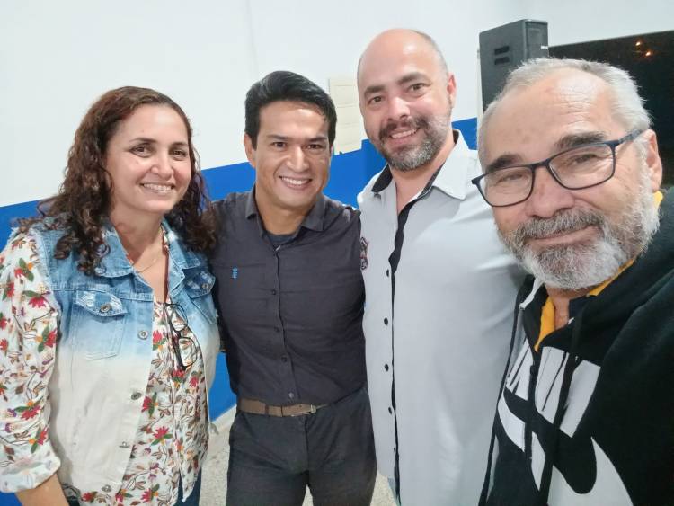 Dr. Adriano Barreto faz palestra na Escola Municipal Parque São Carlos na noite de terça feira 21.06.2022 as 19 horas. 