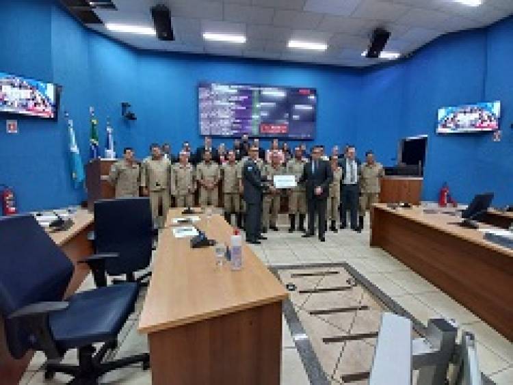 Vereadores homenageiam o Corpo de Bombeiros de Três Lagoas pelos 37 anos salvando vidas