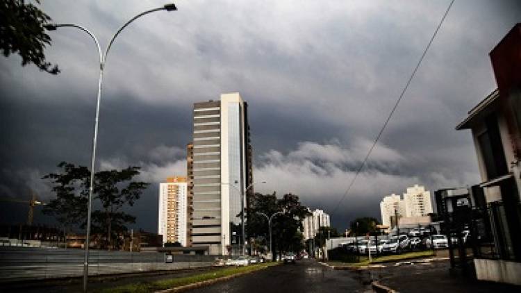 Alerta: 62 cidades de Mato Grosso do Sul estão sob risco de vendaval e alagamentos