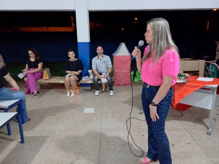 Escola Municipal Parque São Carlos encerra com sucesso projeto interdisciplinar 