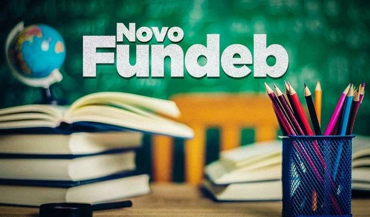 Piso do professor(a) terá reajuste de 14,94% programado para o ano de 2023