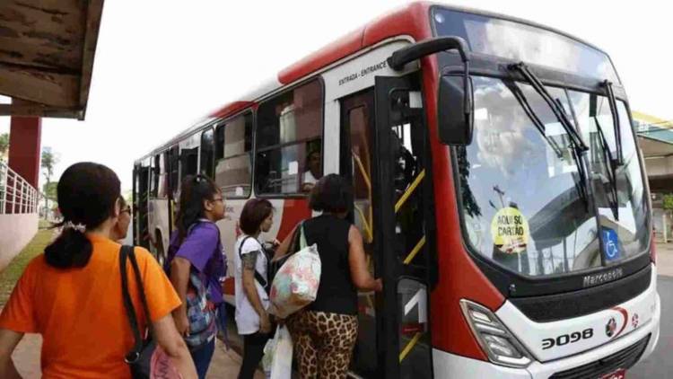 Câmara de vereadores deve discutir valor da passagem do ônibus na próxima semana