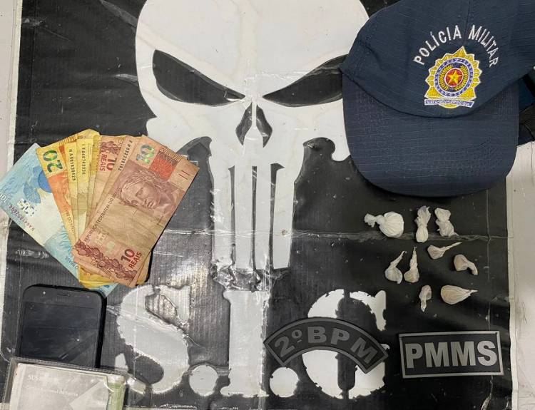 Polícia Militar em Água Clara, prende autor de Tráfico de Drogas