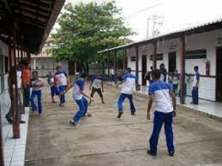 Apesar da  importância do recreio para os estudantes Escolas da REME em Três Lagoas extinguiram os benefícios