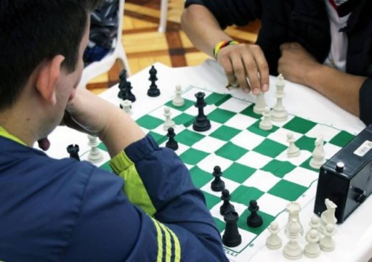 SEJUVEL abre inscrições para aulas de xadrez