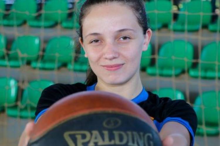 Atleta de basquetebol da SEJUVEL é convocada para integrar seleção MS nos Jogos Escolares Brasileiros 2023