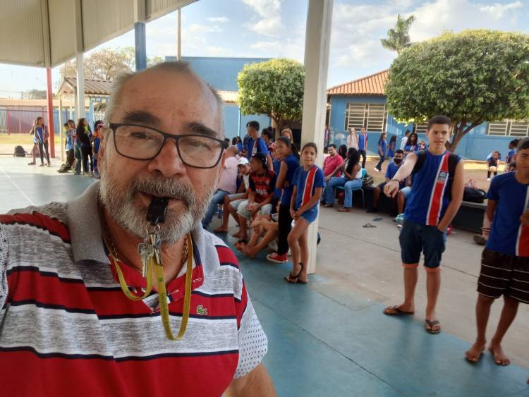 Escola Municipal Parque São Carlos realiza torneio interclasse em comemoração ao dia do estudante