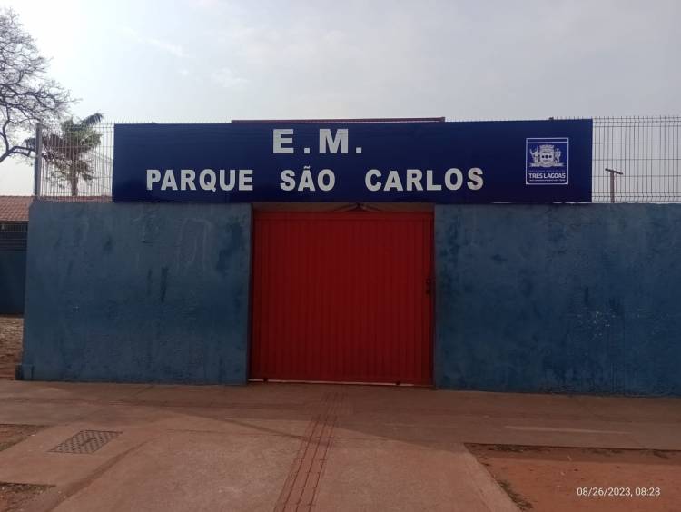 Professor Ismael dos Santos apresenta Práticas Exitosas em Leitura e Interpretação de Textos em Sala de aula em dia de formação continuada