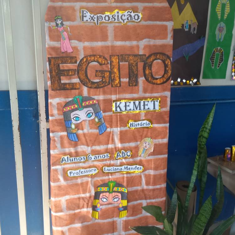 Escola Municipal Parque São Carlos realiza Exposição Egito