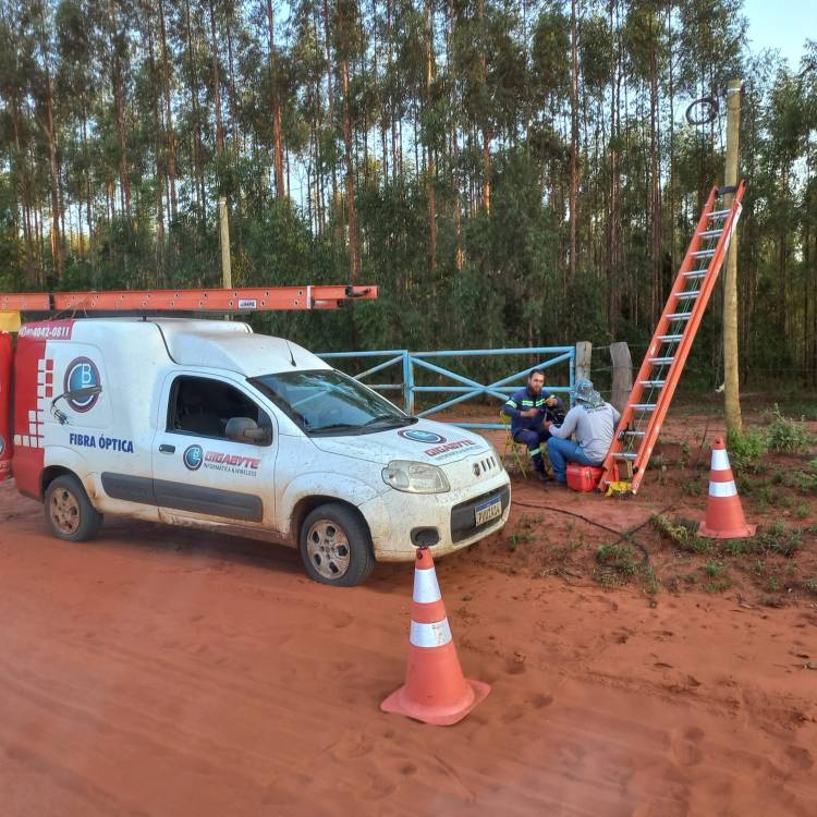 TEM COISA BOA CHEGANDO: Gigabyte leva fibra óptica para o Bairro Maresias a 40 km da cidade de Três Lagoas