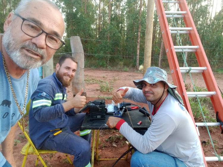 TEM COISA BOA CHEGANDO: Gigabyte leva fibra óptica para o Bairro Maresias a 40 km da cidade de Três Lagoas