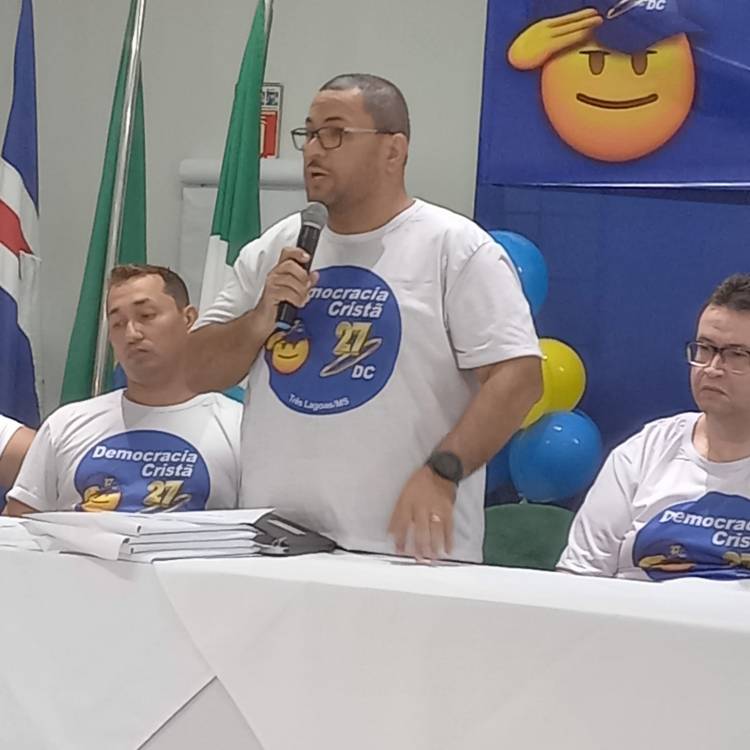 Dr. Ruy Costa Neto Pré Candidato a prefeito de Três Lagoas reúne mais de 600 pessoas em evento do DEMOCRACIA CRISTÃ - DC 27