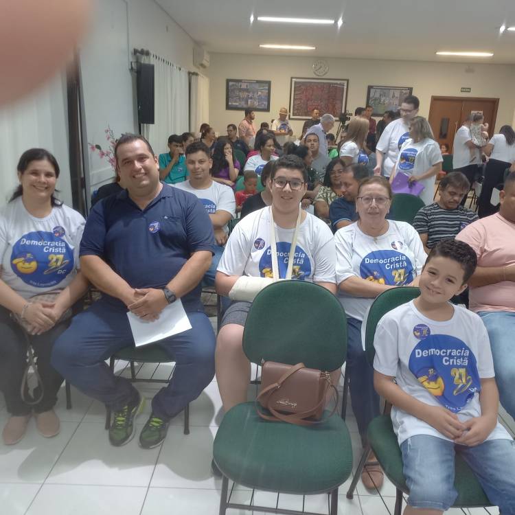 Dr. Ruy Costa Neto Pré Candidato a prefeito de Três Lagoas reúne mais de 600 pessoas em evento do DEMOCRACIA CRISTÃ - DC 27