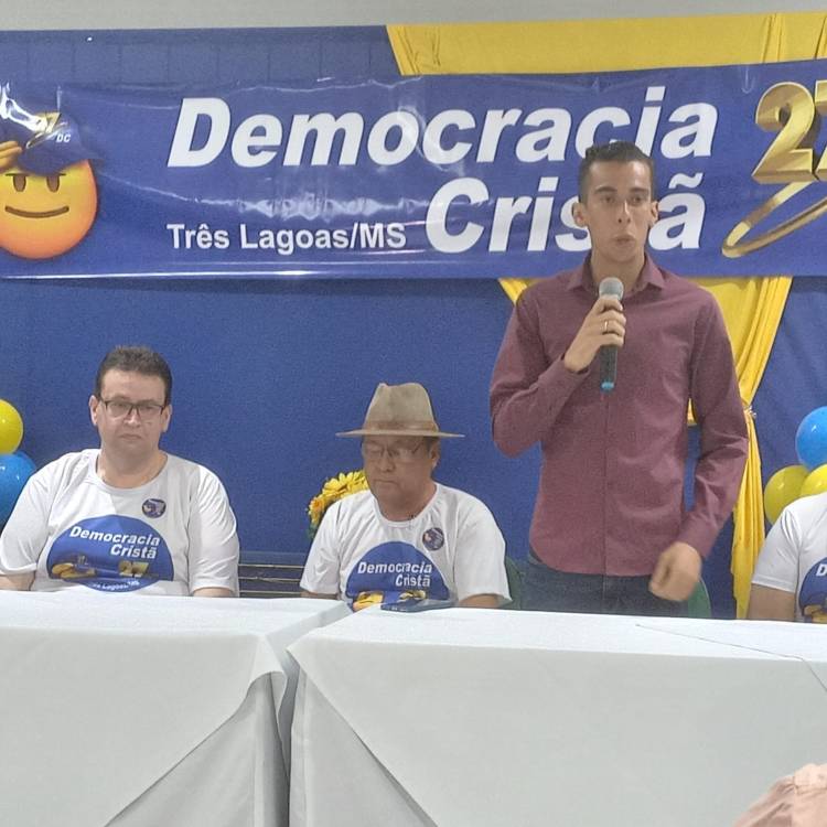 Dr. Ruy Costa Neto Pré Candidato a prefeito de Três Lagoas reúne mais de 600 pessoas em evento do DEMOCRACIA CRISTÃ - DC 27