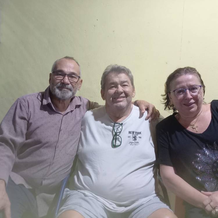Profª Simônia Costa celebra aniversario com amigos no  Rancho da família 