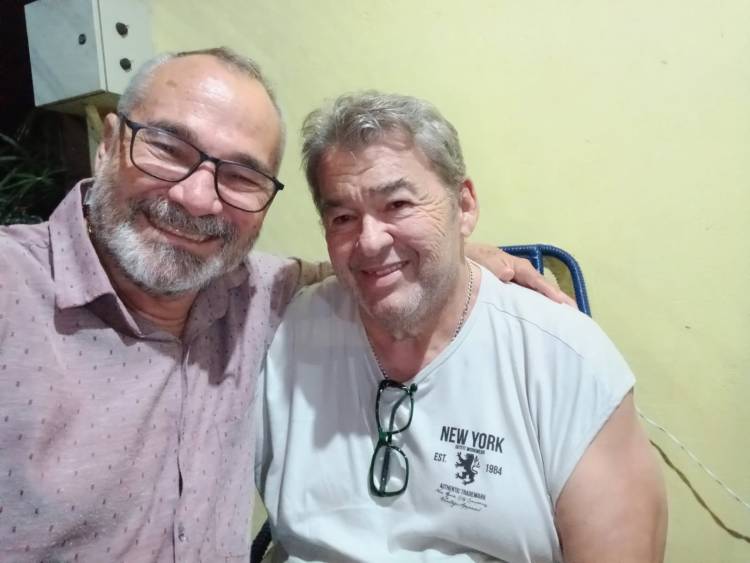 Profª Simônia Costa celebra aniversario com amigos no  Rancho da família 