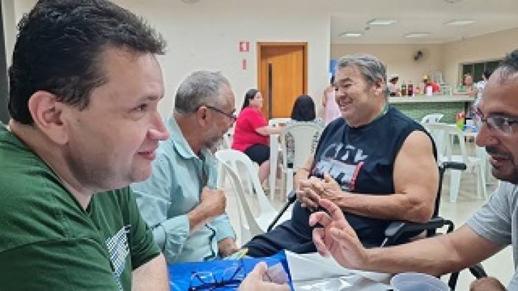 Amigos surpreendem  e realizam festa de aniversário do Dr. Ruy Costa Neto, Luciana Pedroso Costa e Sebastião Costa