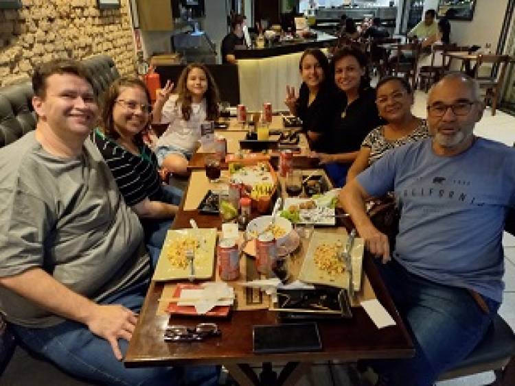 Pré candidato a prefeito Dr. Ruy Costa (DC 27), janta com Pré candidato a vice Juvas Moreira e discutem choque de Gestão para Três Lagoas