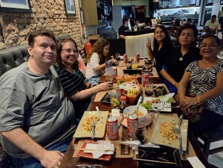 Pré candidato a prefeito Dr. Ruy Costa (DC 27), janta com Pré candidato a vice Juvas Moreira e discutem choque de Gestão para Três Lagoas