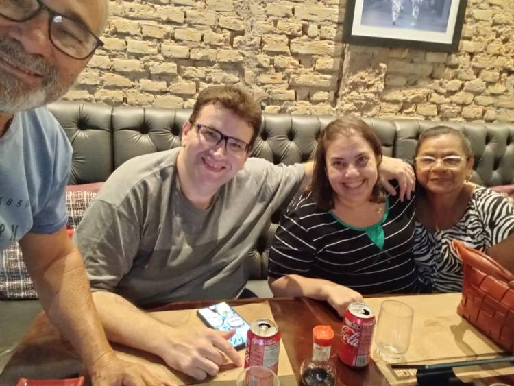Pré candidato a prefeito Dr. Ruy Costa (DC 27), janta com Pré candidato a vice Juvas Moreira e discutem choque de Gestão para Três Lagoas