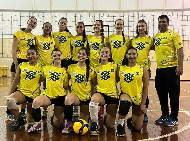 SELEÇÃO FEMININA MS DE VOLEIBOL DISPUTA BRASILEIRO EM MARINGÁ