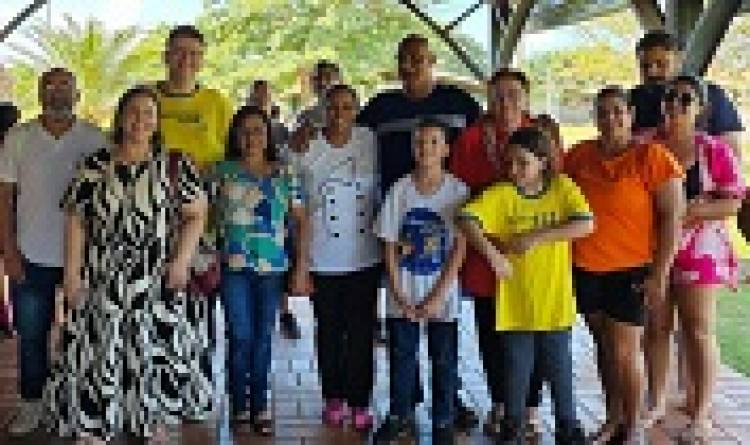 Dr. Ruy Costa oficializa pré candidatura de Marcia Santos a vereadora em Três Lagoas