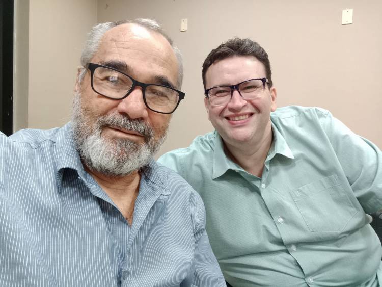 Familiares e amigos comemoram os 15 anos de Robertinho Costa