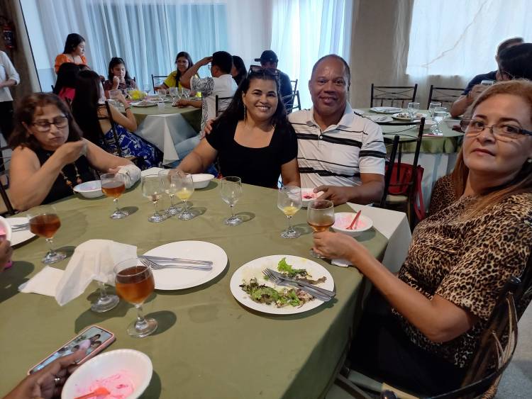 Dr. Ruy Costa e Luciana Pedroso comemoram  Bodas de Rosa – 17 anos de casados