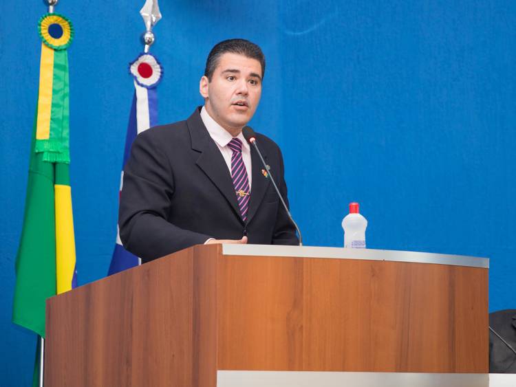 Dr Cassiano Maia, do PSDB, é eleito prefeito de Três Lagoas e Rodrigues o vereador  mais votado