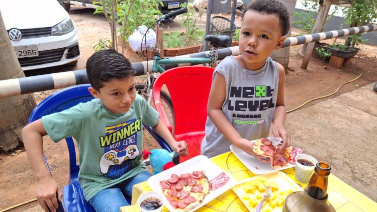 Festa do Dia das Crianças agita Clube Escolinha Recanto do Galo em Três Lagoas MS
