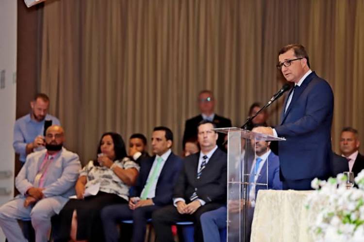 Dr. Cassiano Maia toma posse e faz discurso impactante ressaltando a fidelidade com o desenvolvimento de Três Lagoas