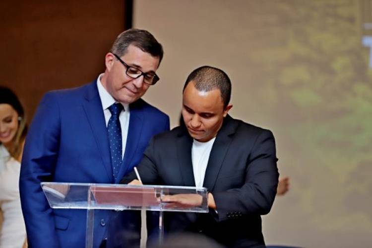 Dr. Cassiano Maia toma posse e faz discurso impactante ressaltando a fidelidade com o desenvolvimento de Três Lagoas