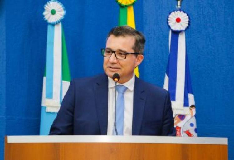 Secretário de Governo André Bacala denuncia irregularidades em contratos da gestão do Ex-prefeito Ângelo Guerreiro