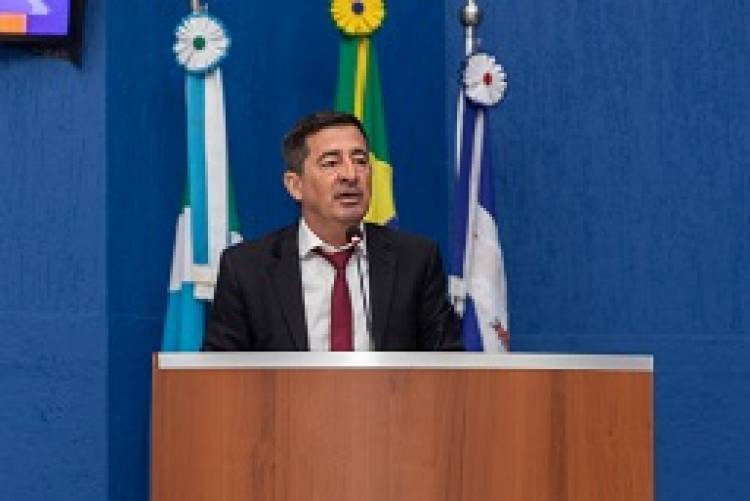 Robson do Alinhamento solicita providências para alagamentos