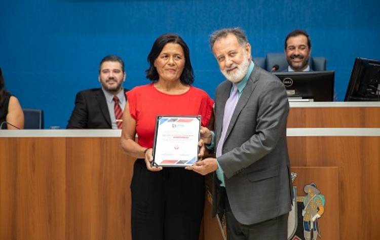 Diploma de excelência é outorgado a onze artesãs do município