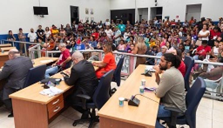  Câmara debate regularização fundiária em audiência pública e demandas serão levadas ao prefeito