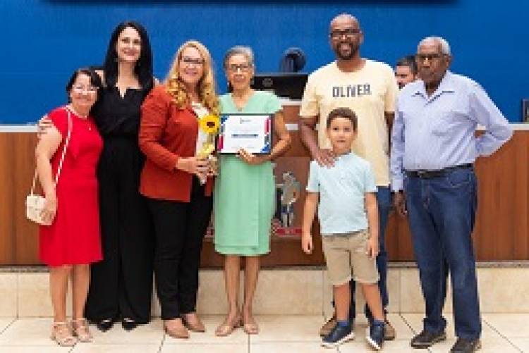 Câmara realiza solenidade em alusão ao Dia Internacional das Mulheres