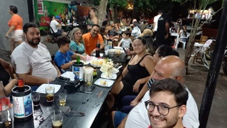 Aniversário de Jairo Delamare é comemorado e grande estilo no JB Restaurante