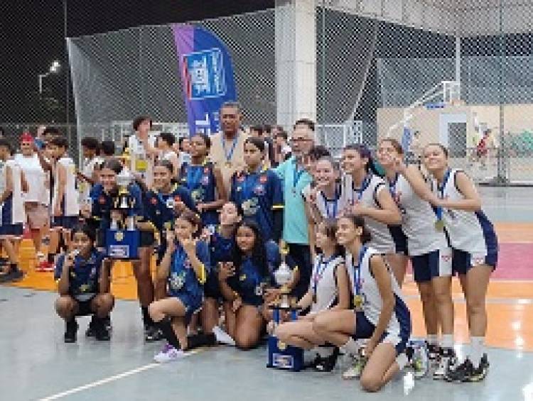 Dom Aquino leva o título e a Escola Municipal Parque São Carlos fica com o vice campeonato de basquete feminino JET'S 2025