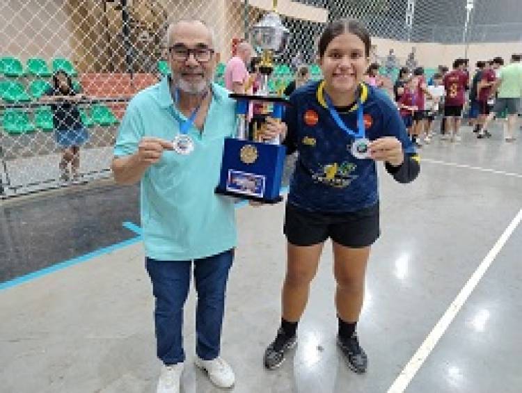 Dom Aquino leva o título e a Escola Municipal Parque São Carlos fica com o vice campeonato de basquete feminino JET'S 2025