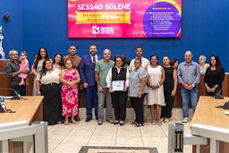  Dia do Assistente Social é comemorado com entrega de moções a profissionais da área