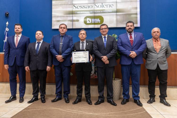    Autoridades da segurança pública do MS recebem títulos de cidadãos três-lagoenses