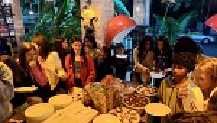 Estudantes da E.M.P. São Carlos comemoram resultados conquistados no JET's com Rodizio de Pizza,