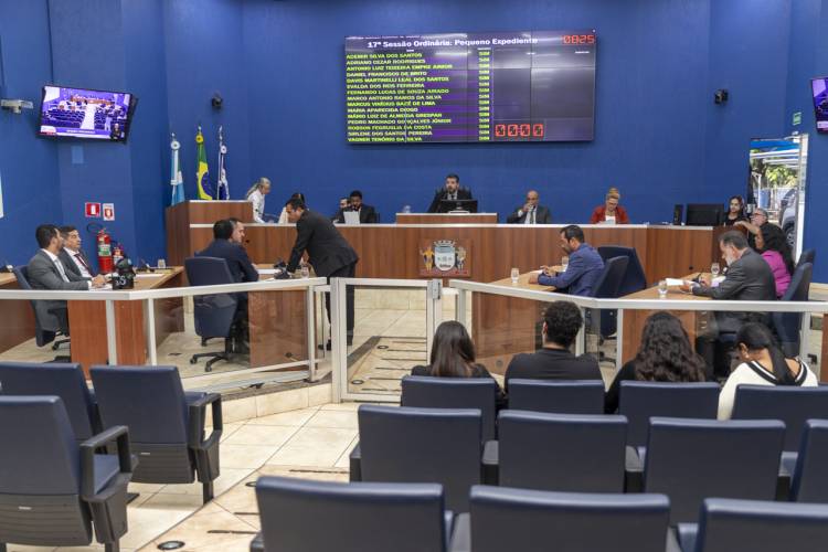  Vereadores aprovam programa Farmácia Veterinária Popular