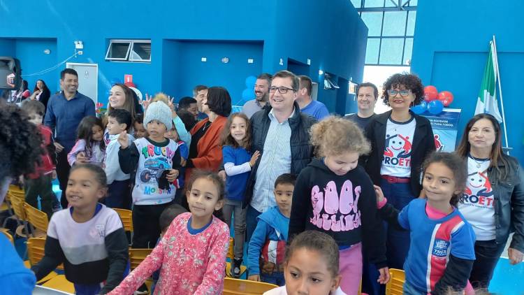 Escola Municipal Parque São Carlos passa a ser Integral