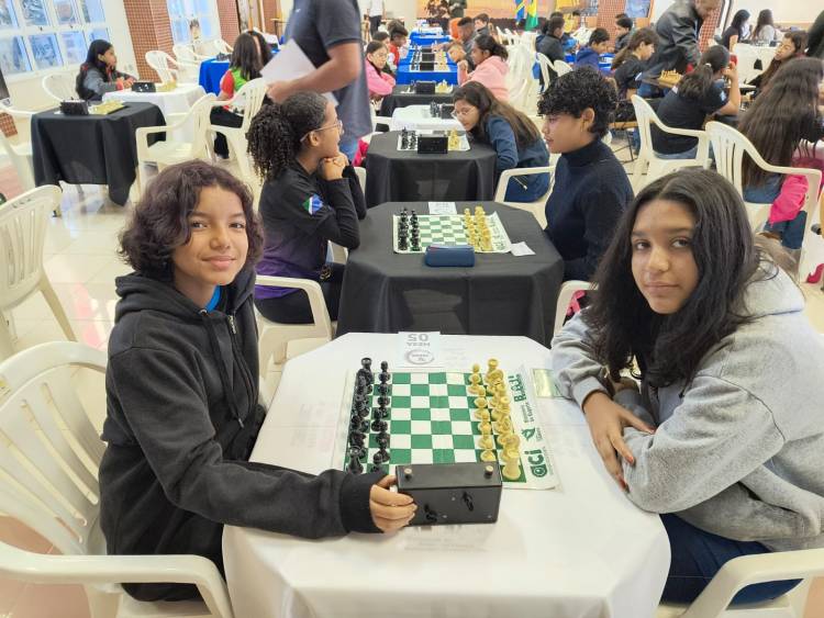 Xadrez escolar de Três Lagoas é campeão geral do Circuito Estadual de Xadrez Escolar